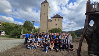 Gruppenfoto Konfis Burg Trausnitz